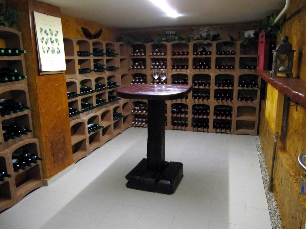 Velke Nemcice 藤院旅馆酒店 外观 照片
